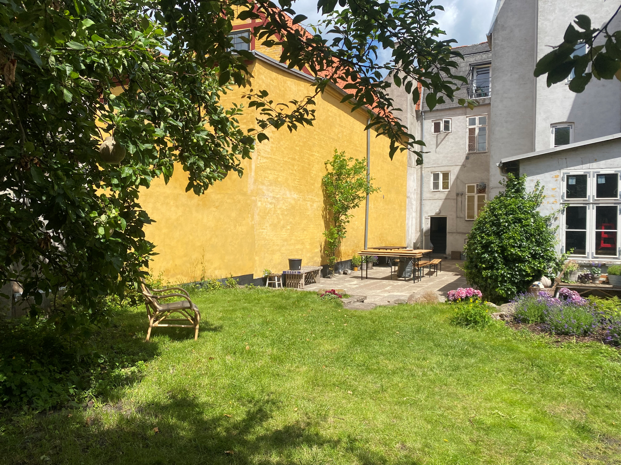 image 02